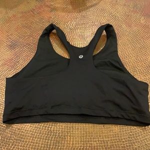 Lululemon sports bra